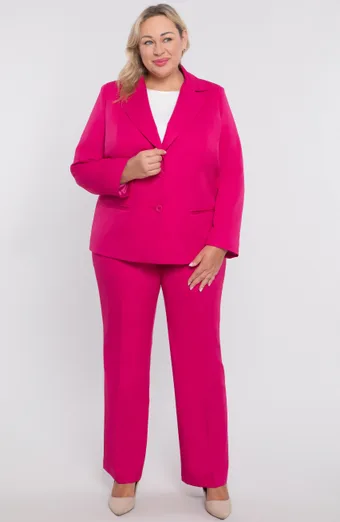 Elegantný béžový oblek